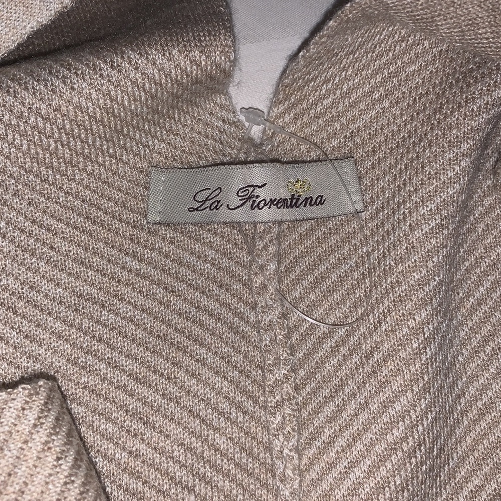 La Fiorentina Wrap One Size in Oatmeal/Beige color - Picture 7 of 9